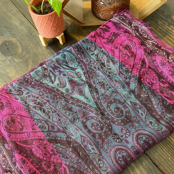 Boho Infinity Scarf - Picture 1 of 7